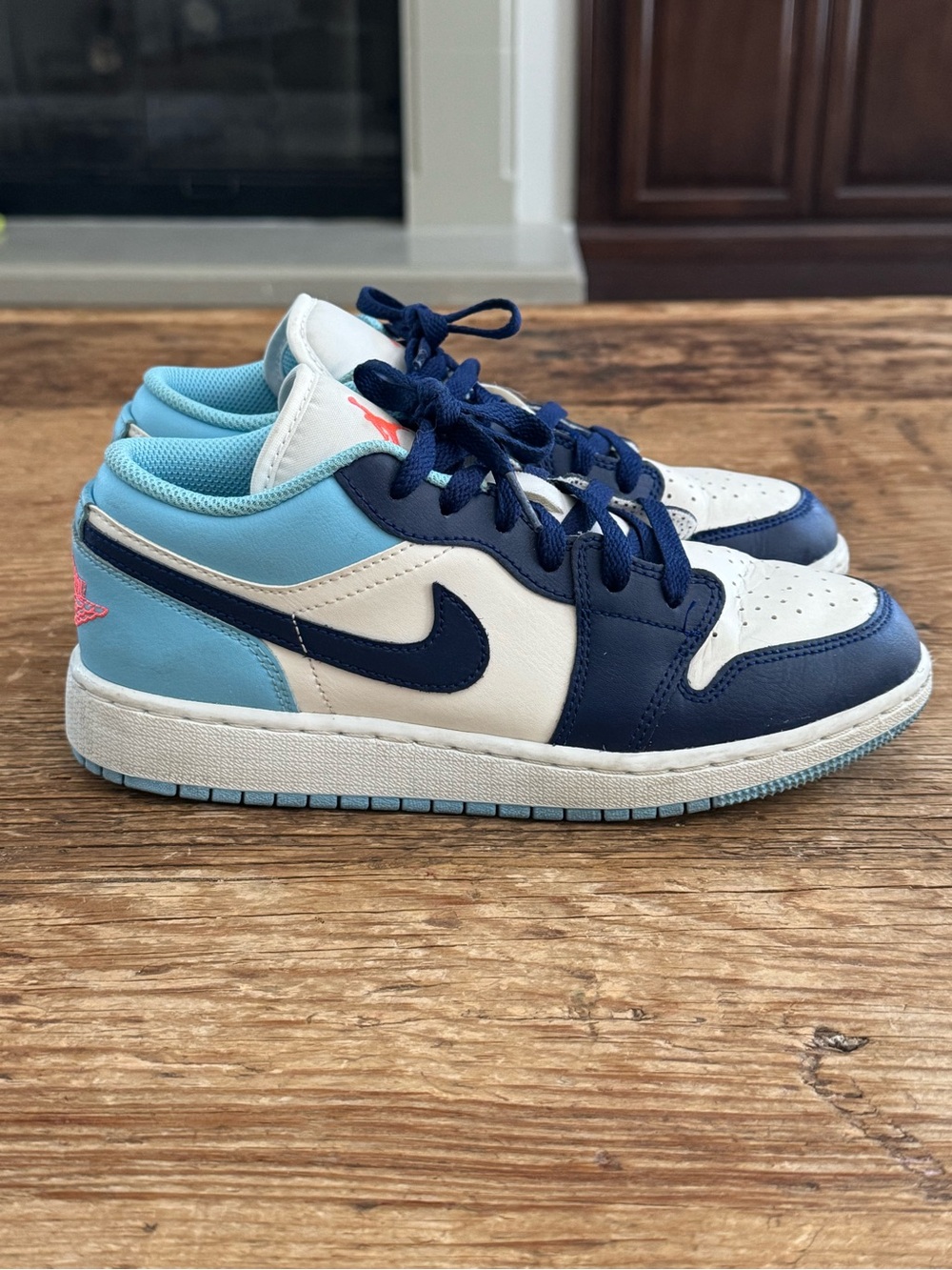 Air Jordan 1 Low GS “Sail Blue Chill Nike Sneakers (Big Kids size 5)